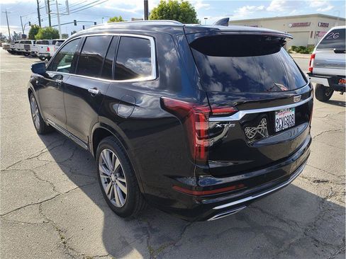 Used 2020 Cadillac XT6 Premium Luxury FWD image 17