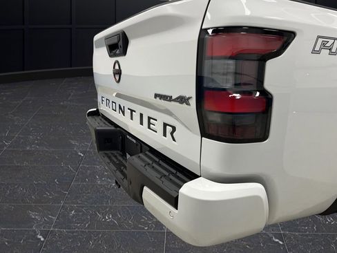 Used 2023 Nissan Frontier PRO-4X image 34