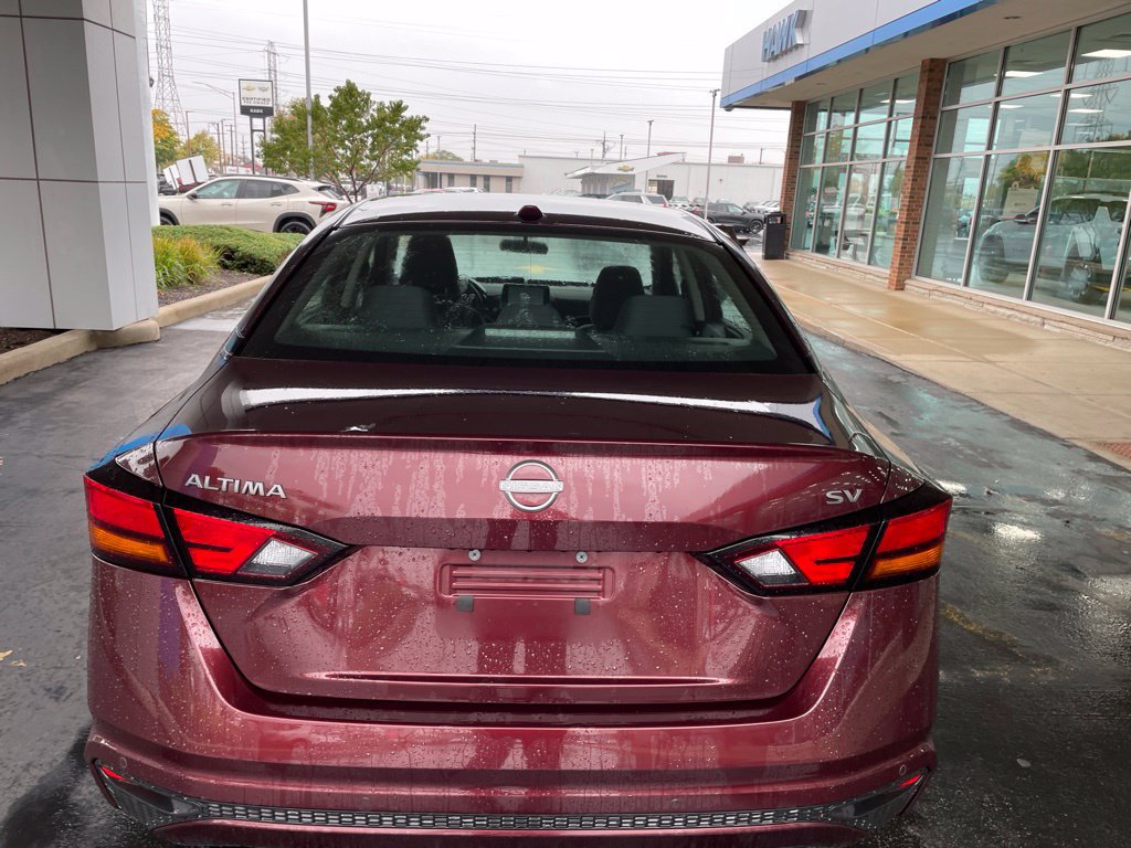 Used 2024 Nissan Altima 2.5 SV FWD image 4