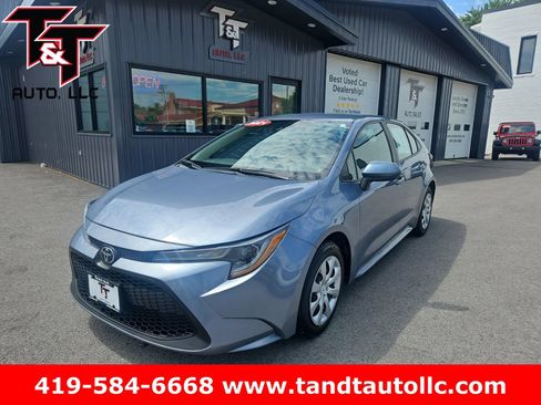 Used 2021 Toyota Corolla LE FWD image 1