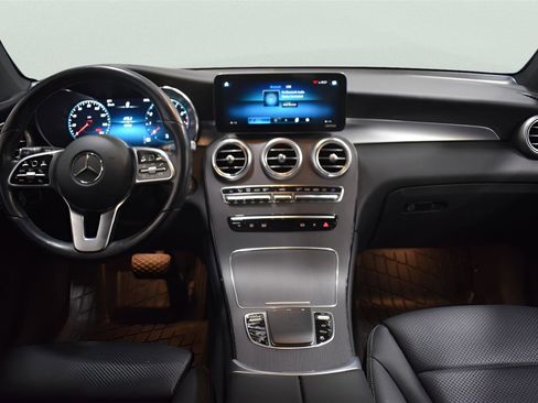 Used 2022 Mercedes-Benz GLC 300 4MATIC image 11