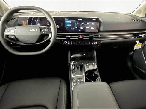 New 2026 Kia Sportage EX image 6