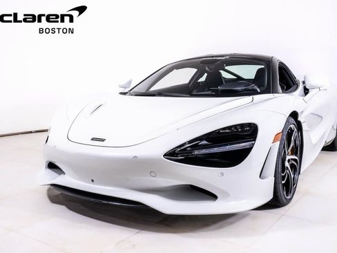Used 2025 McLaren 750S image 9
