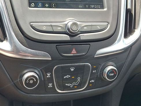 Used 2019 Chevrolet Equinox LT AWD/4WD image 17