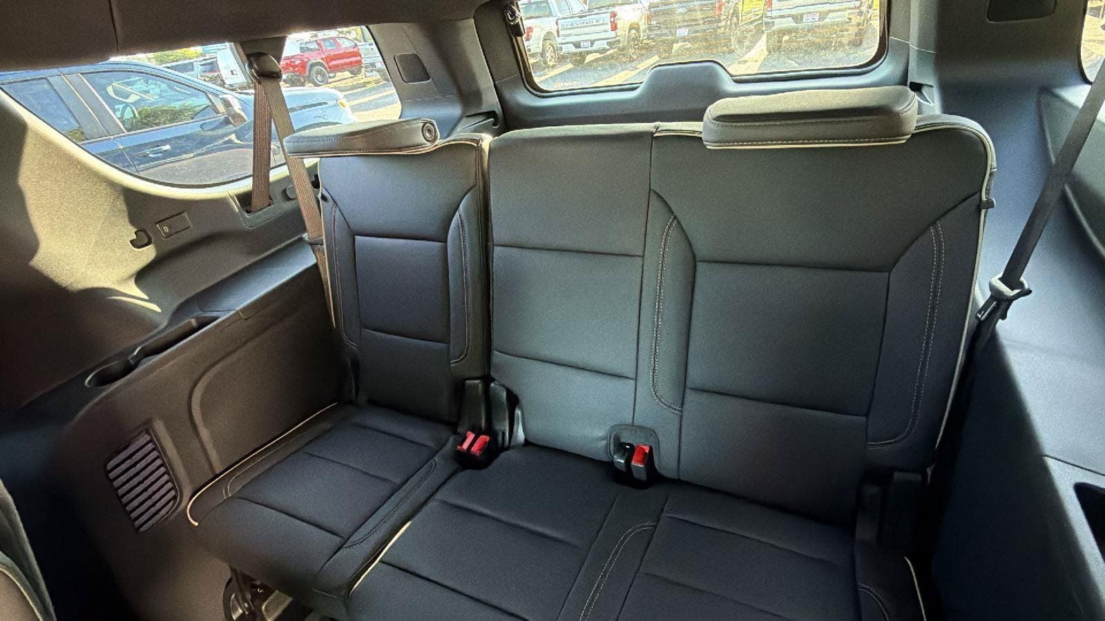 New 2026 Chevrolet Suburban Premier w/ Sun And Tow Package AWD/4WD image 20