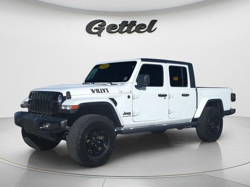 Used 2022 Jeep Gladiator Willys image 9