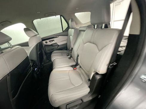 Used 2025 Honda Pilot EX-L image 14