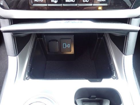 Used 2023 Ford Explorer XLT w/ Equipment Group 202A image 26