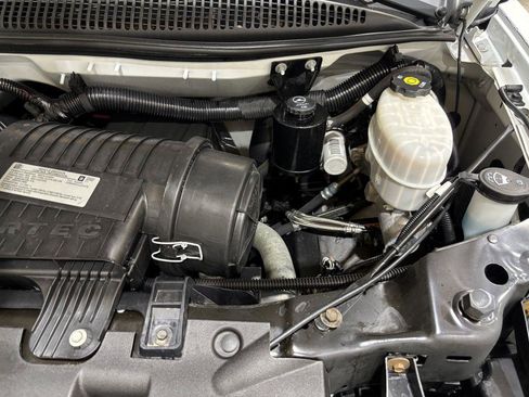 Used 2018 Chevrolet Express 3500 w/ Power Convenience Package RWD image 21