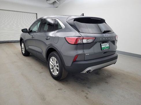 Used 2022 Ford Escape SE image 5