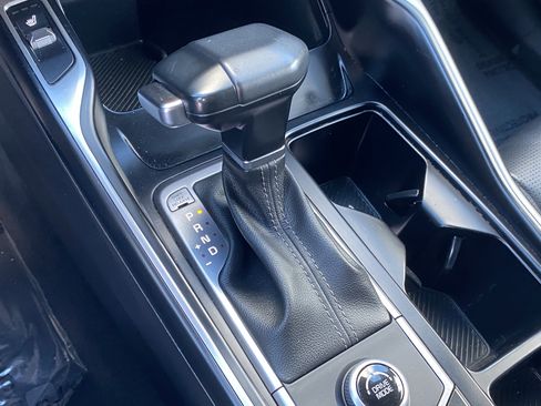 Used 2024 Kia Sorento S image 24