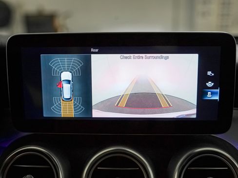 Certified 2022 Mercedes-Benz GLC 300 image 22