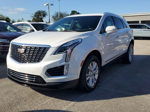 Used 2024 Cadillac XT5 Luxury image 2