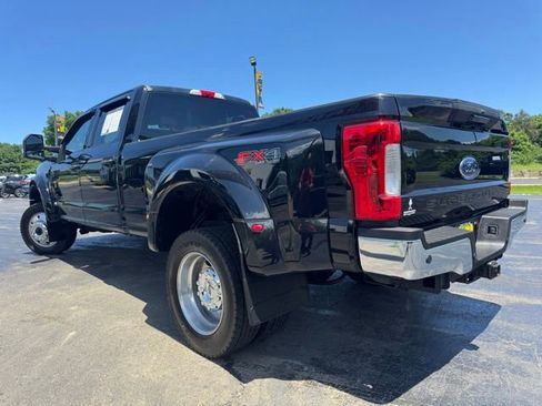Used 2018 Ford F450 XLT w/ XLT Premium Package AWD/4WD image 4