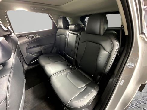 New 2026 Kia Sportage EX w/ EX Panorama Roof Package FWD image 18