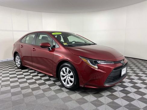 Used 2026 Toyota Corolla LE image 1