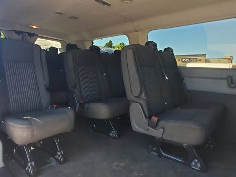 Used 2015 Ford Transit 150 XLT RWD image 27