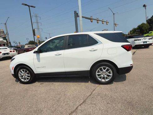 Certified 2024 Chevrolet Equinox LT w/ LPO, Floor Liner Package FWD image 5
