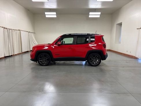 Used 2020 Jeep Renegade Altitude FWD image 5