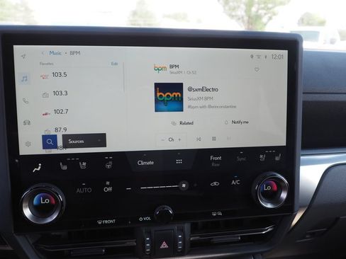 Used 2024 Lexus GX 550 w/ Cold Area Package AWD/4WD image 28