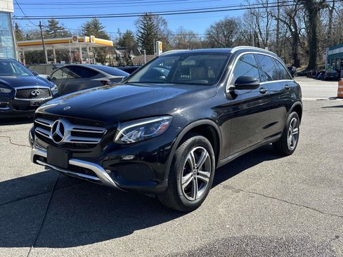Used 2019 Mercedes-Benz GLC 300 4MATIC w/ Premium Package image 7