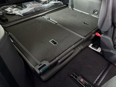 New 2026 Volkswagen Atlas SEL Premium R-Line image 28