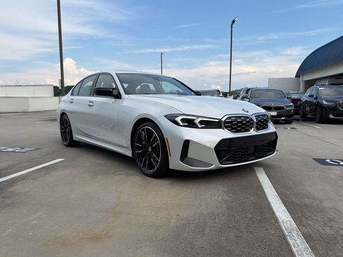 Used 2024 BMW M340i RWD image 6