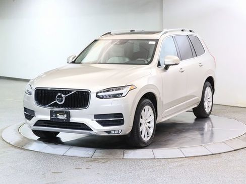 Used 2016 Volvo XC90 T6 Momentum w/ Momentum Plus Package image 9