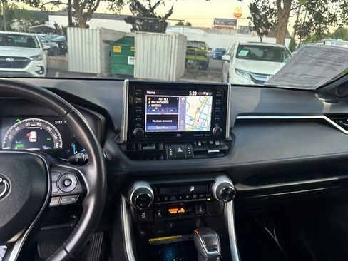 Used 2020 Toyota RAV4 XSE AWD/4WD image 22