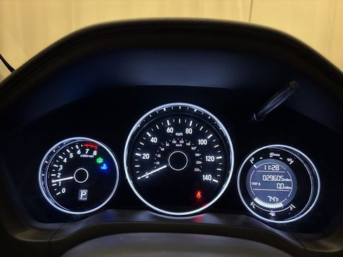 Used 2021 Honda HR-V LX image 13