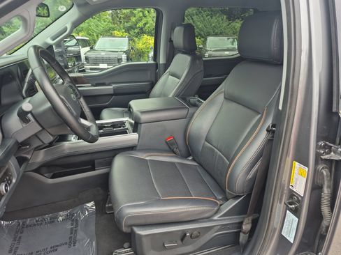 Used 2025 Ford F250 Lariat AWD/4WD image 19