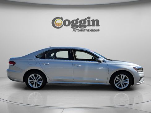 Used 2020 Volkswagen Passat 2.0T SE image 7