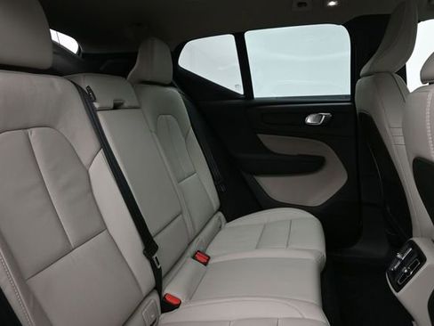Used 2023 Volvo XC40 B5 Plus w/ Driver Assist Package AWD/4WD image 33