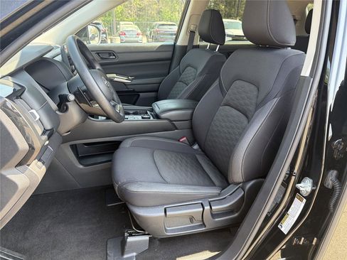 Used 2024 Nissan Pathfinder S AWD/4WD image 18