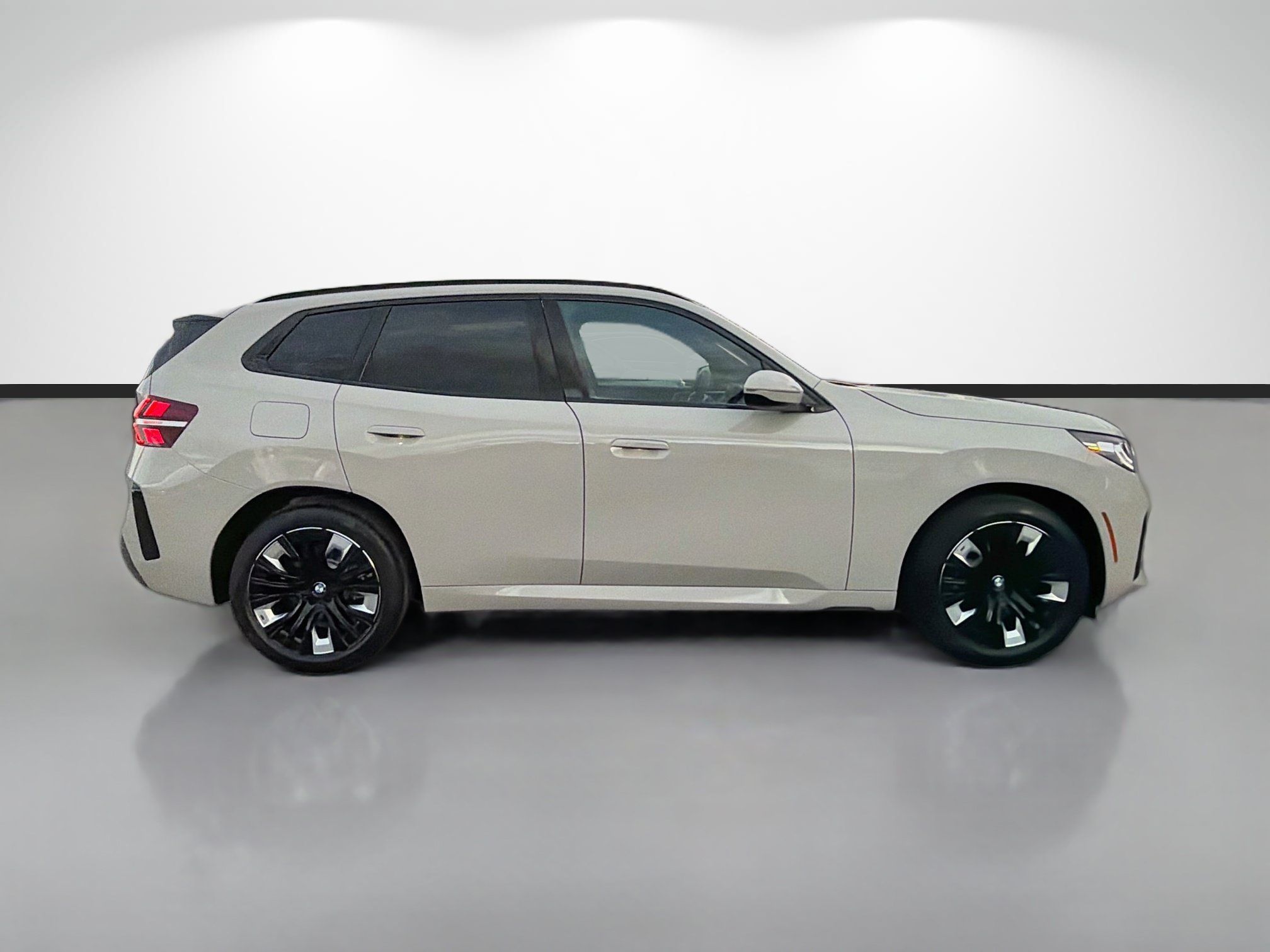 New 2026 BMW X3 xDrive30i w/ M Sport Package AWD/4WD image 2