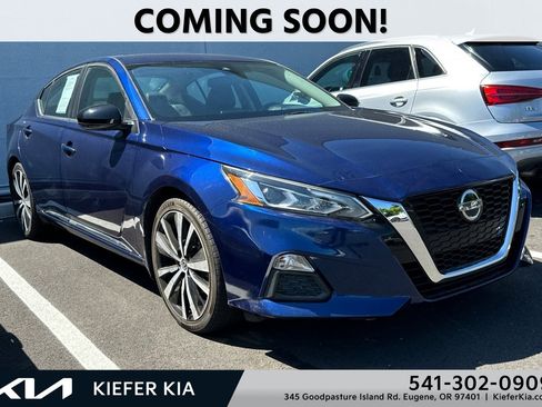 Used 2021 Nissan Altima 2.5 SR w/ SR Premium Package FWD image 1