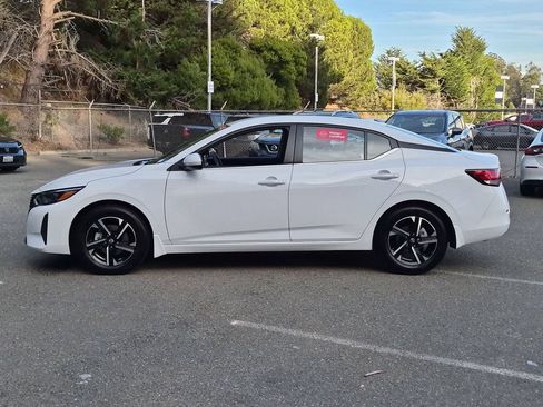 Used 2025 Nissan Sentra SV w/ All-Weather Package FWD image 8