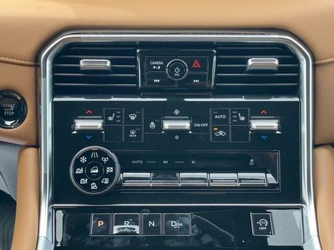 New 2025 Nissan Armada SL w/ Convenience Package image 30