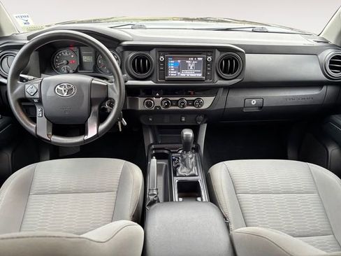 Used 2017 Toyota Tacoma SR w/ Tow Package image 10