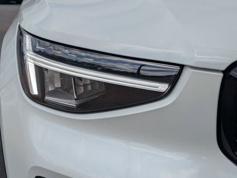 New 2026 Volvo XC40 B4 Plus w/ Climate Package image 10