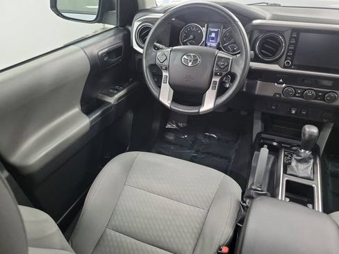 Used 2021 Toyota Tacoma SR5 RWD image 15
