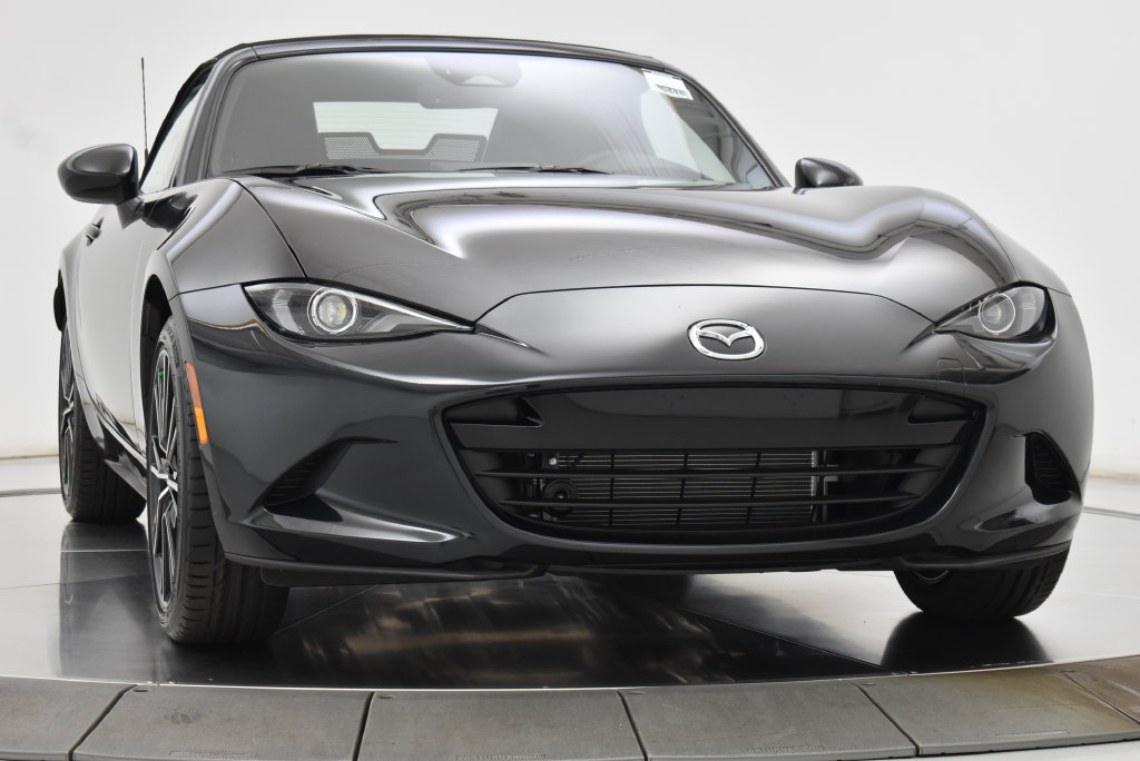 New 2026 MAZDA MX-5 Miata Grand Touring w/ Weather Package RWD image 12
