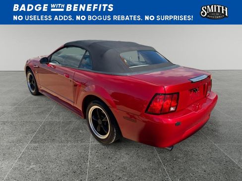 Used 2001 Ford Mustang Convertible RWD image 6
