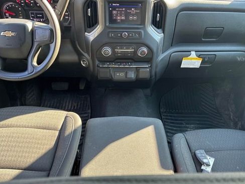Certified 2022 Chevrolet Silverado 1500 Custom AWD/4WD image 19