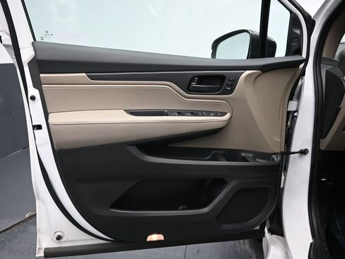Used 2024 Honda Odyssey EX-L image 30