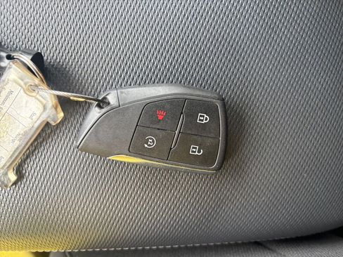 Used 2025 Chevrolet Equinox LT FWD image 22