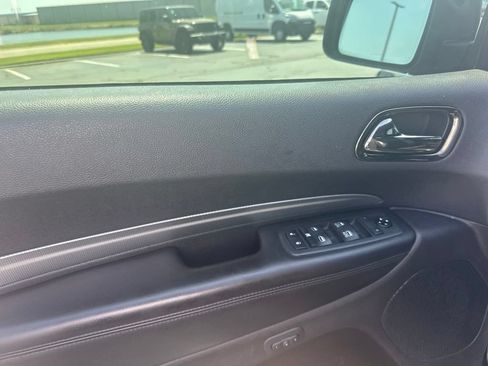 Used 2020 Dodge Durango GT RWD image 13