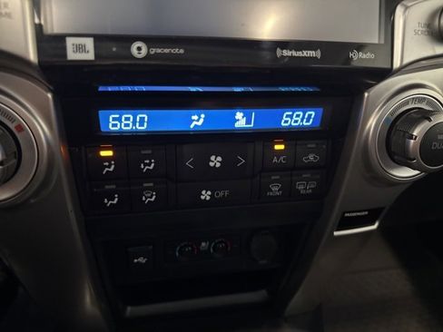 Used 2021 Toyota 4Runner Limited image 26