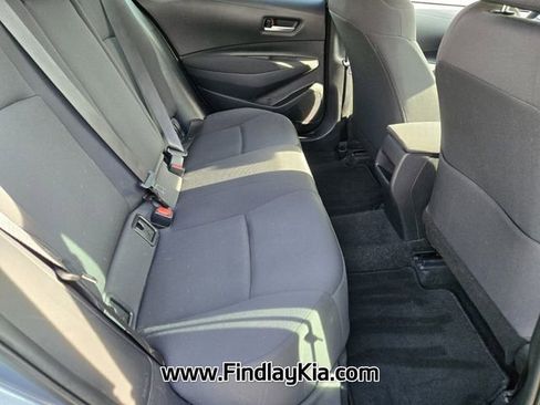 Used 2021 Toyota Corolla LE image 17