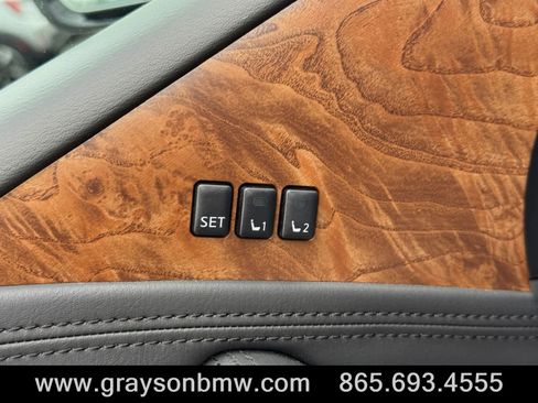 Used 2024 Nissan Armada SL w/ Captain's Chairs Package AWD/4WD image 15